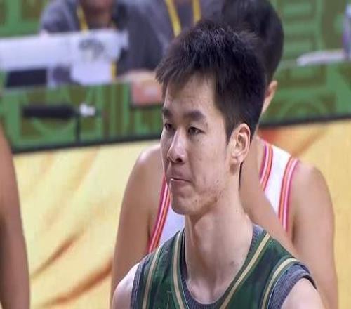 神仙打架!鱼腩双加时掀翻黑马,郭昊文独砍31+6+10,贺希宁28+7