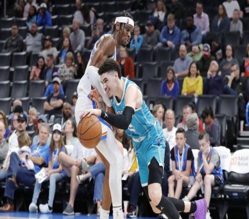 前NBA总冠军球员：黄蜂队鲍尔的球风与现任MVP亚历山大非常相似