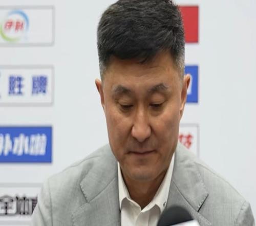 胜广东发布会！杜锋批上半场满意下半场，直指遗憾，寄语提升完善