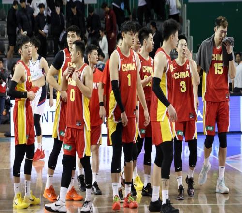 中国男篮集训名单出炉!高诗岩入选,广东进3人,周琦和他落选了