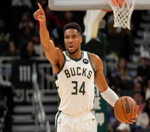 交易失败多支球队建议雄鹿在夏天交易字母哥，会有更多球队竞争