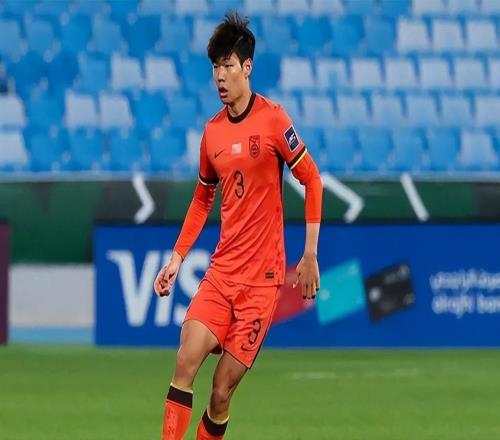 坏消息！泰山队引援优柔寡断签U23国足铁卫恐告吹或留下大隐患