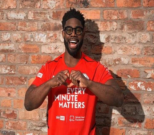 众多英超传奇球星齐心协力推广英国心脏健康月，呼吁广大球迷掌握心肺复苏技术_英超直播