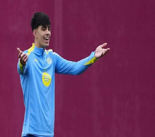 赫罗纳总监：曾考虑引进贝尔纳尔，但德科没有同意