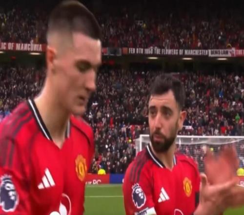 下次不要吐饼了，赛后庆祝B费还拉着谢什科复盘