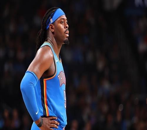 被火箭各种打爆！雷霆侧翼大闸本赛季的状态一直令人有些担心