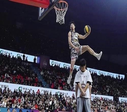 CBA全明星扣篮大赛名单：俞泽辰刘礼嘉领衔民间扣篮王获外卡名额