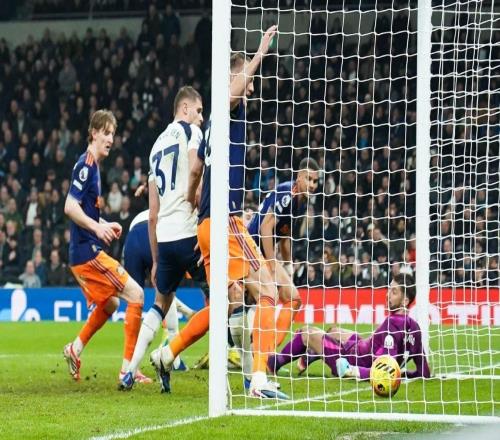 热刺本赛季英超主场9场先丢球，与狼队、伯恩利并列最多