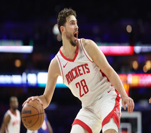 乌度卡谈申京受伤情况期待调整他的上场时间_NBA直播