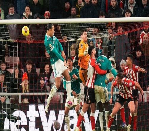 利物浦10桑德兰距欧战区仅差3分