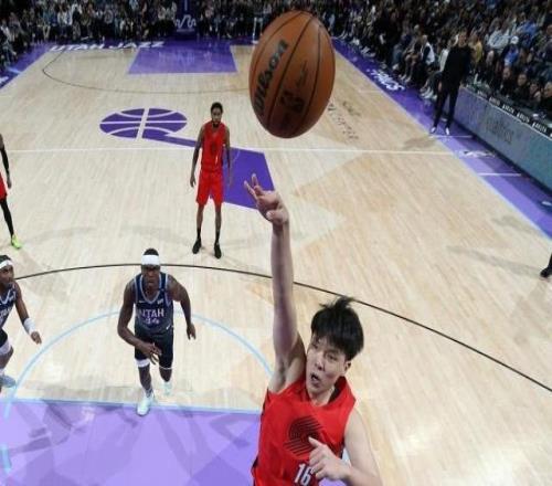 开拓者大胜爵士！克林根轰23+18杨瀚森3分钟得2分