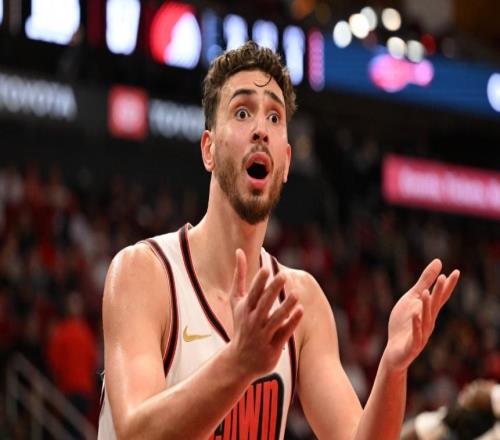 场均21分，被联盟硬捧进全明星！作为建队基石，球队该考虑交易你