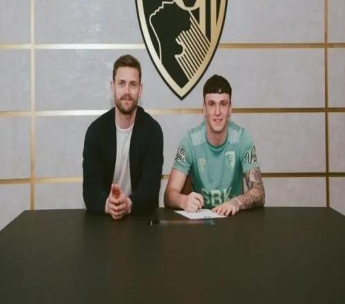 伯恩茅斯官方丨买断阿莱克斯希门尼斯