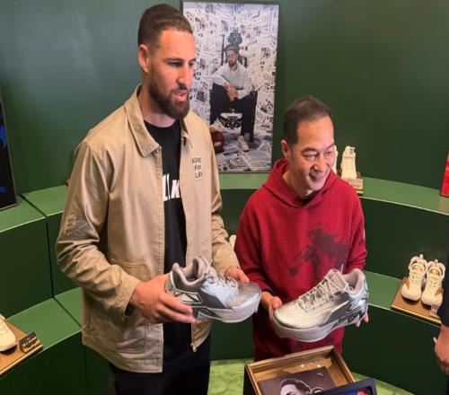 恭喜!克莱与安踏签下终身合同12年间售出签名鞋超1000万双