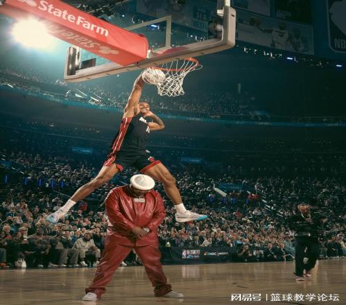 约翰逊夺冠！史上最无聊的扣篮大赛！NBA全明星沦为鸡肋