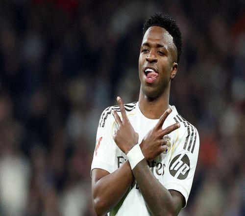 体坛联播皇马大胜暂登西甲榜首，C罗结束罢赛回归战破门