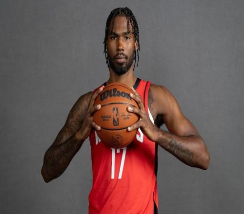 轰44+8+8！火箭旧将崛起，斯通苦寻之控卫近在咫尺，底薪就能签下