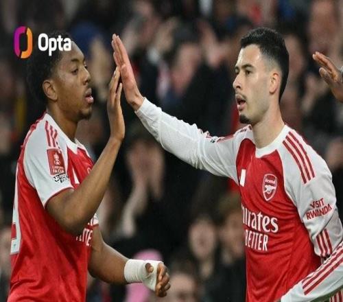 打花了,枪手成首支英超时代在足总杯前30分钟攻入4球的球队