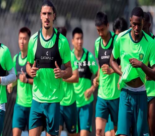 意外!国安2球员未返京过年,仍在泰国备战超级杯,球迷直呼敬业