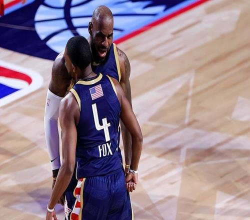 马刺后场球星:我小时候看球时勒布朗已经在联盟里了,这感觉很酷