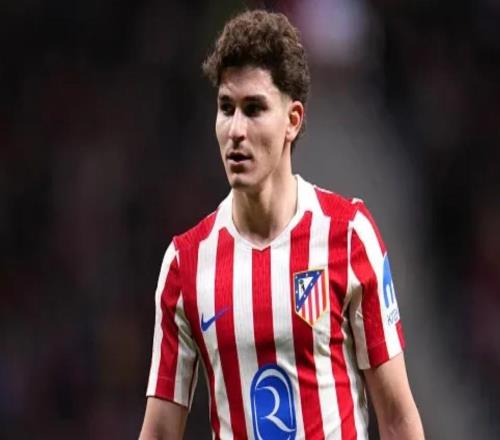 阿尔瓦雷斯23次欧冠首发进16球，从未连续3次首发都未能破门