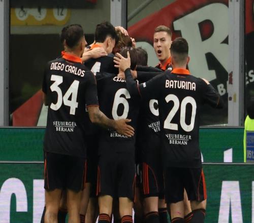 门将低级失误!米兰翻车丢分,被国米甩开7分,争冠形势恶化