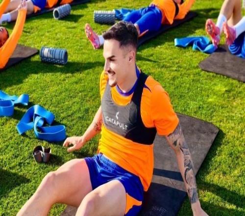 中超泰山队在上海开启第三阶段备战，新外援阿尔瓦罗参加合练