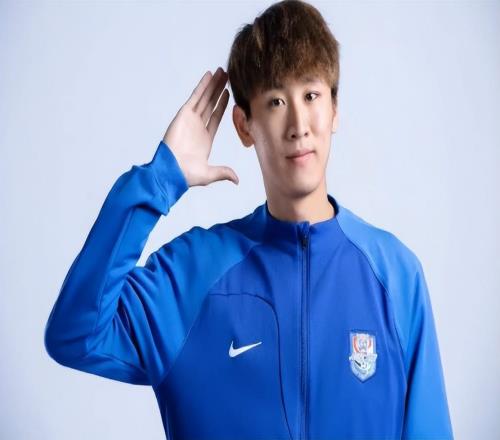 韩鹏飞不走了！已连续代表蓉城出战亚冠，能力或已得到新帅认可