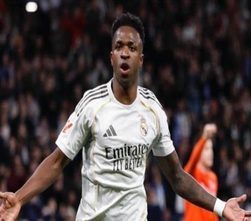 皇马输球被扯下“遮羞布”,维尼修斯是唯一亮点