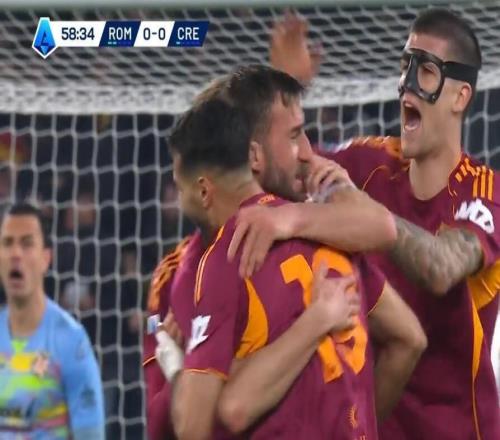 自2017年以来,克里斯坦特意甲15次头球得分所有中场球员第一