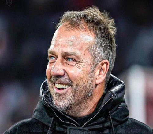 一场30，让巴萨反超皇马登顶！亚马尔闪耀，德容破门，真核回归