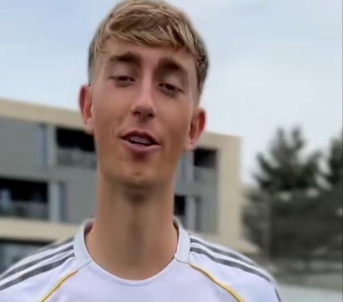 顶风作案！皇马后卫转发辱华贴?俱乐部刚官宣反歧视就瞎搞