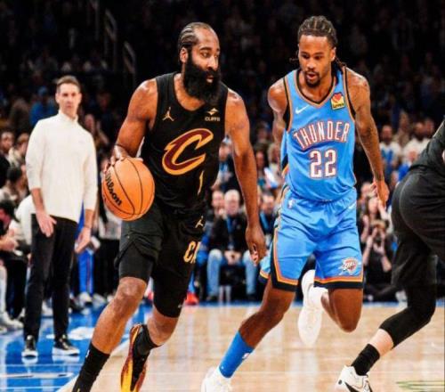 无缘23分逆转!米切尔20+7裁判引争议,7人上双,哈登20+9犯错