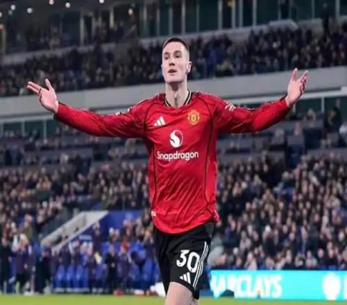 曼联10埃弗顿,赛后评分:达洛特7.6分,塞斯科7.3分