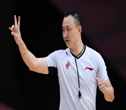 姚明的锅闫军等知名裁判再无国际级资格中国明星裁判仅有1人