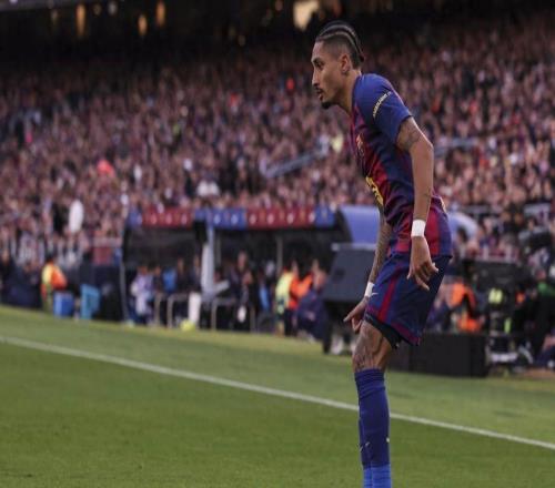 巴萨球星拉菲尼亚访谈:队长袖标、偶像小罗与“第五个R”