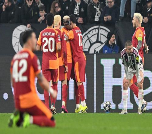 尤文无缘欧冠16强!少打1人连扳3球+一度追平,加时赛崩盘连丢2球