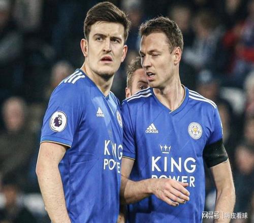 曼联两传奇离队半年后,一队痛失榜首,英超前冠军,或两年降两级