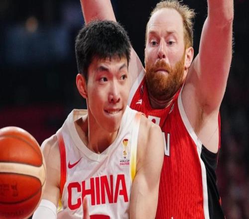 中国篮球大胜利！国际篮协被迫道歉，日本媒体心服口服，太解气了