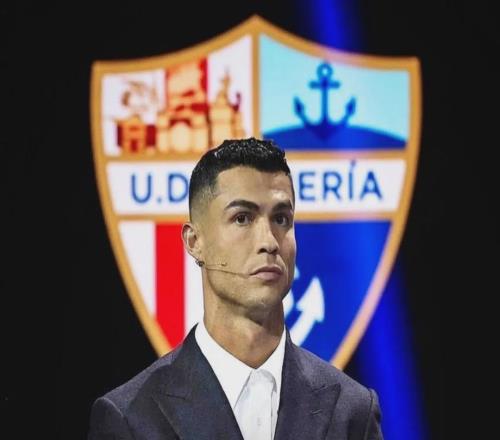 C罗购买西乙球队股权!尤文将续约斯帕莱蒂!格列兹曼即将转会!