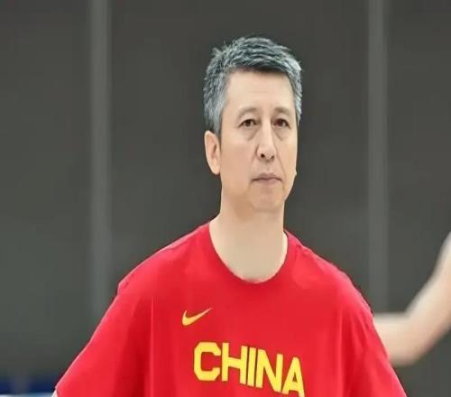 中国男篮正式上诉!严惩当值裁判,郭士强深夜发声,赵睿最新伤情