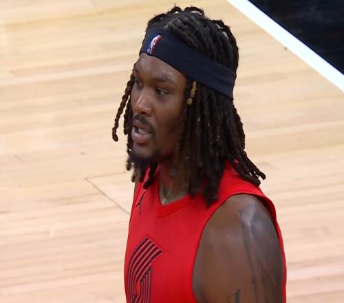 公牛112121不敌开拓者!迎11连败,罗威14+14,杨瀚森无缘PK河村