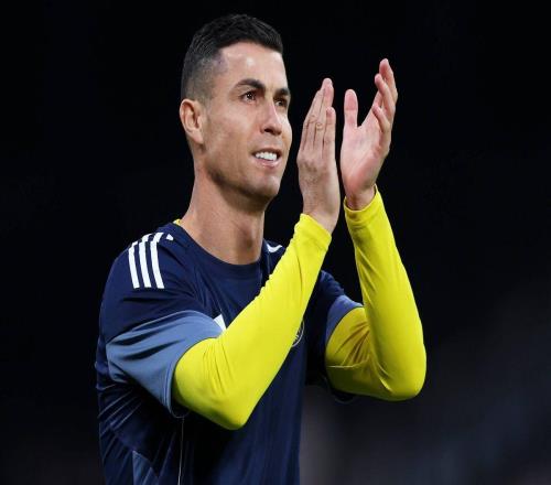 C罗买下俱乐部25%股份!9亿英镑身家曝光,暗藏回归曼联巨大信号