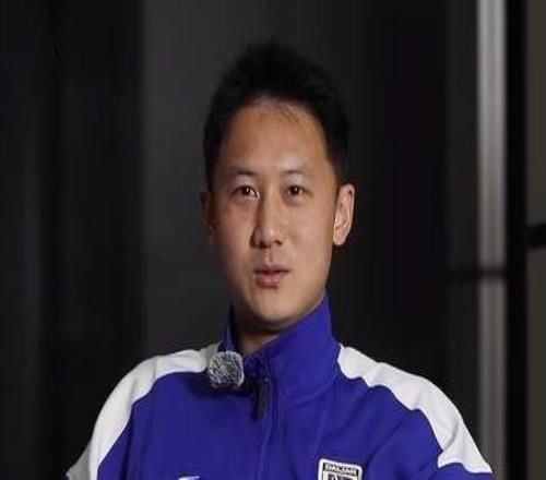 练了一个冬训，大连英博新星转投鲲城冯劲首秀战申花海港帮加成