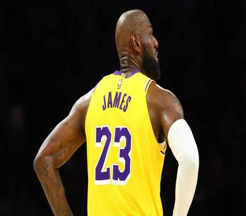 湖人仅剩24场常规赛！名宿直言：詹姆斯今年就该离开湖人