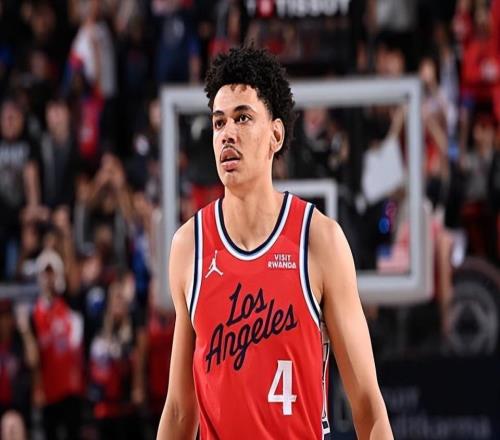 出场时间有些起伏不定,快船锋线新星的状态也受到了一些影响