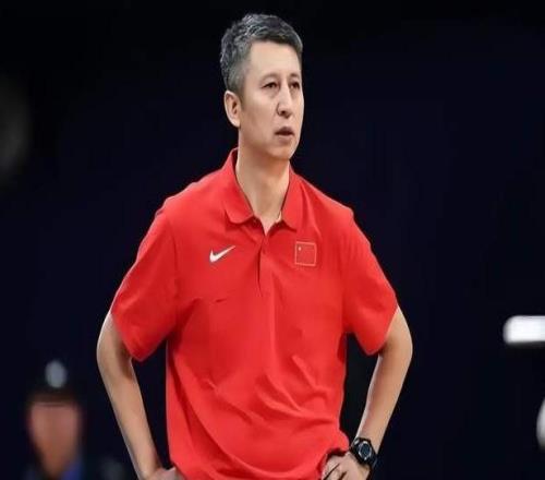 国际篮联道歉,裁判名单公布,两人吹过CBA,中国篮协心血白费了