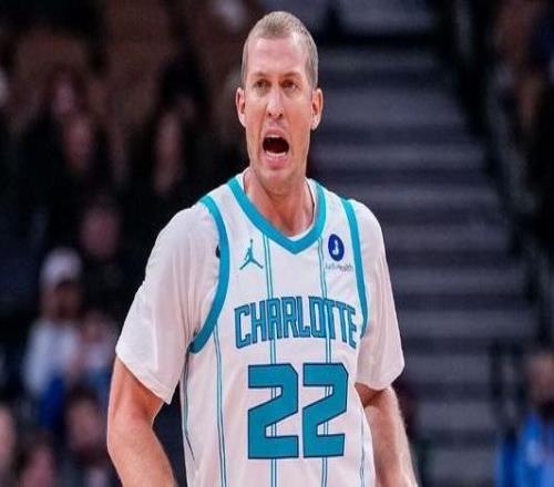 马刺:球队已与梅森普拉姆利签约至赛季结束