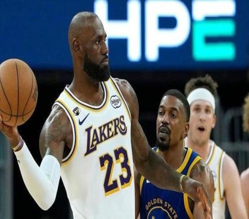 41岁61天詹姆斯再添新纪录：为东契奇献生日赢球礼