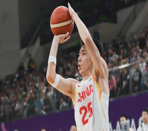 11分绝境逆转!李弘权+21正负值暗藏玄机,中国男篮赢在哪